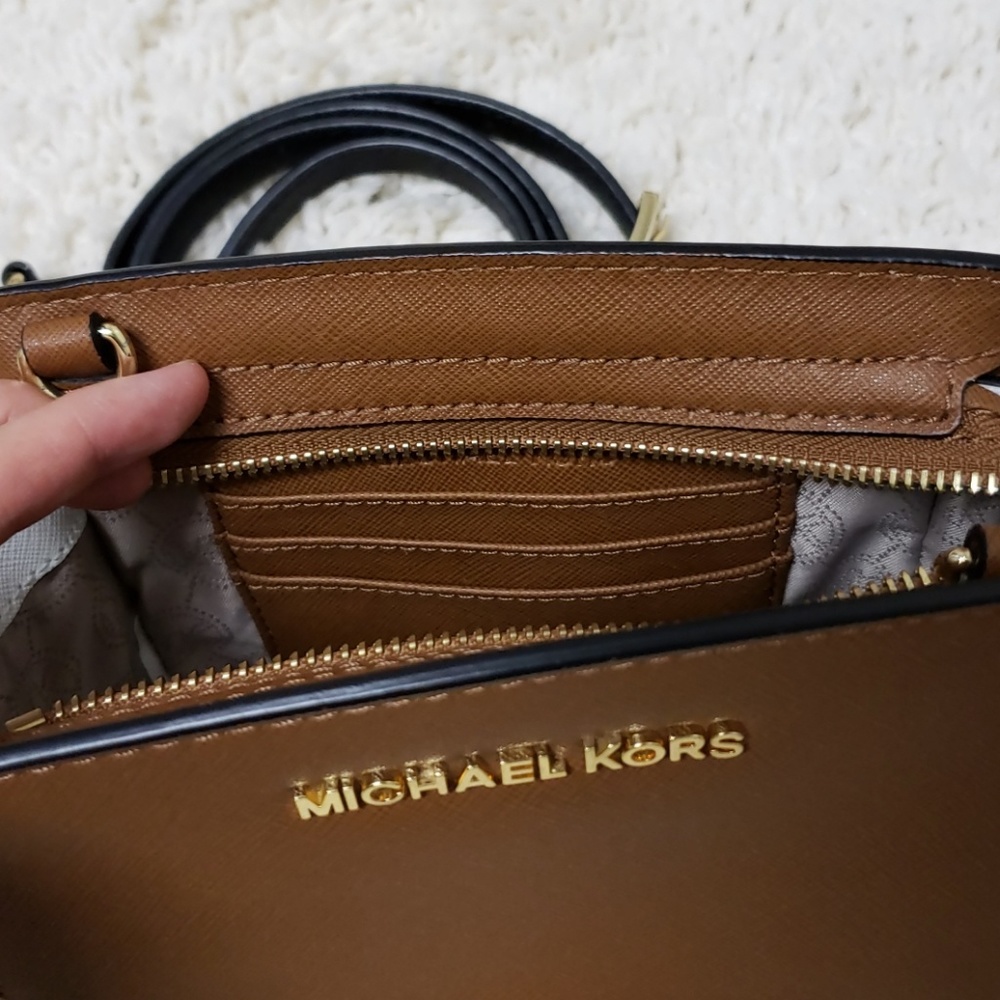 Authentic MK purse - Picture 3 of 4